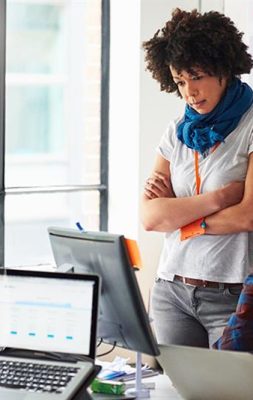 colleaguestraininginoffice_tcm27-96572